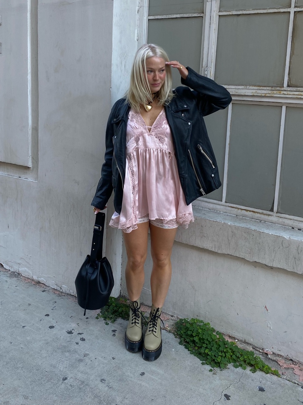 Dr martens 1460 pascal max boots in olive green leather - Picture 2 of 4